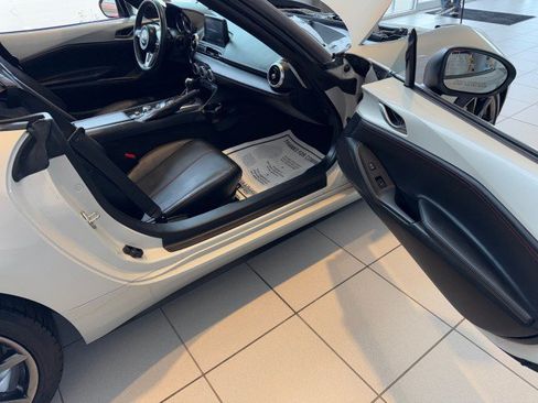 Used 2019 MAZDA MX-5 Miata Grand Touring RWD image 22