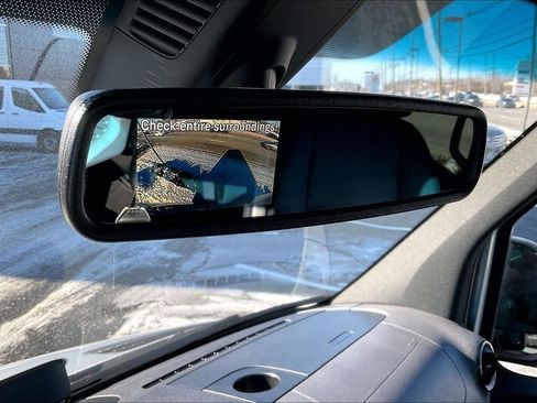 Used 2025 Mercedes-Benz Sprinter 2500 image 21