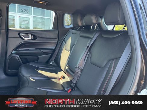 Used 2024 Jeep Compass Trailhawk AWD/4WD image 14