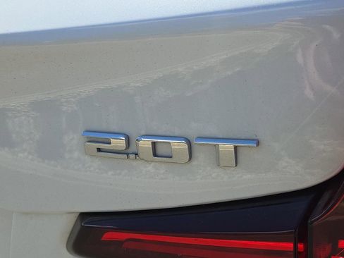 Used 2019 Cadillac XT4 Premium Luxury AWD/4WD image 30