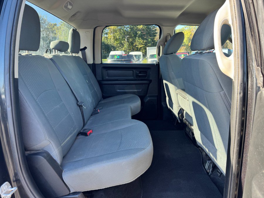 Used 2017 RAM 1500 ST w/ SXT Appearance Group AWD/4WD image 17