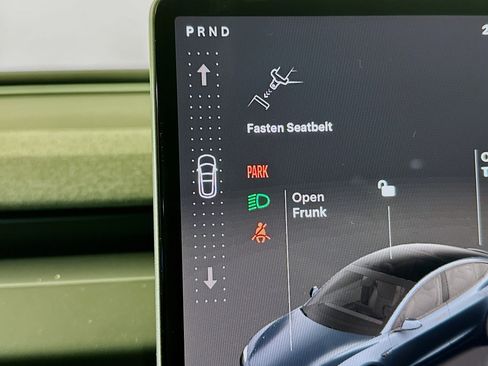 Used 2024 Tesla Model 3 image 23