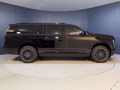 New 2026 Cadillac Escalade ESV Platinum Sport AWD/4WD image 7
