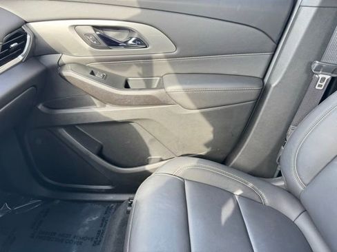 Certified 2023 Chevrolet Traverse LT AWD/4WD image 24