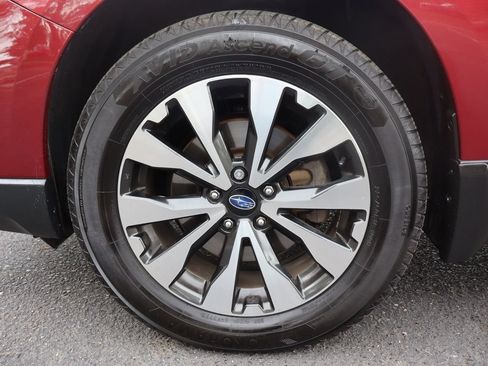 Used 2015 Subaru Outback 2.5i Limited AWD/4WD image 42