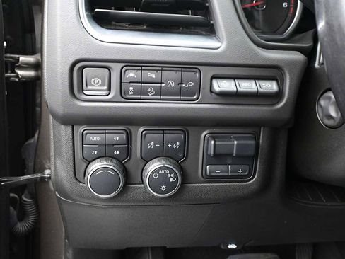 Used 2021 Chevrolet Tahoe Premier w/ Premium Package AWD/4WD image 13
