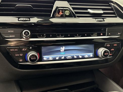 Used 2021 BMW M5 w/ Competition Package image 19