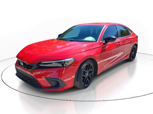 Used 2022 Honda Civic Sport image 2