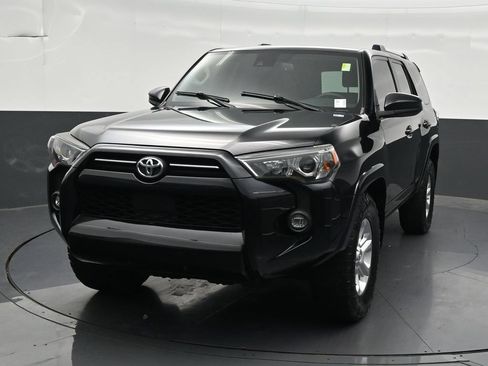 Used 2021 Toyota 4Runner SR5 RWD image 9