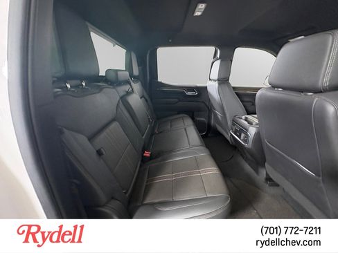Used 2024 Chevrolet Silverado 1500 High Country image 18