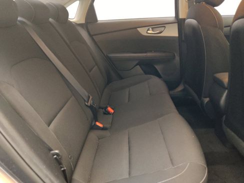 Used 2021 Kia Forte LXS FWD image 19