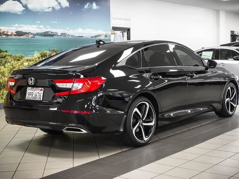 Used 2021 Honda Accord Sport image 6