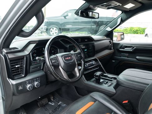 Used 2024 GMC Sierra 1500 AT4 w/ AT4 Premium Package AWD/4WD image 15