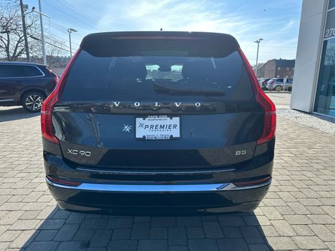 Used 2024 Volvo XC90 B5 Core w/ Climate Package AWD/4WD image 29