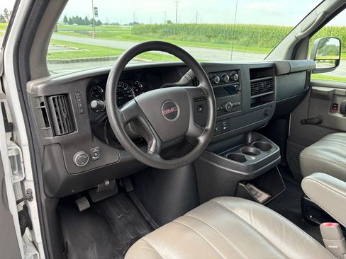 Used 2013 GMC Savana 2500 RWD image 12