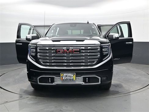 Certified 2025 GMC Sierra 1500 Denali image 31