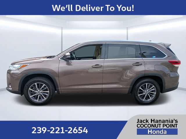 Used 2018 Toyota Highlander XLE FWD image 7