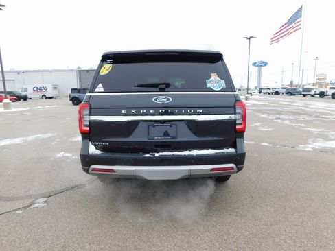 Used 2024 Ford Expedition Limited image 4