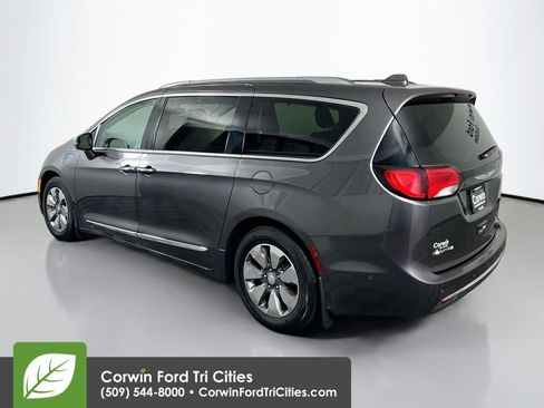 Used 2018 Chrysler Pacifica Limited w/ Advanced Safetytec Group image 11
