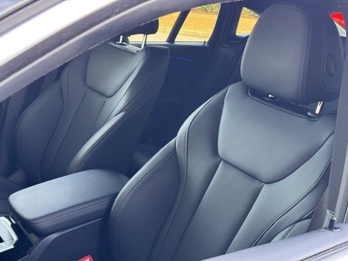 Used 2025 BMW X4 xDrive30i image 17