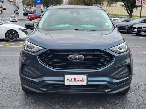 Certified 2022 Ford Edge SE w/ Black Appearance Package image 9