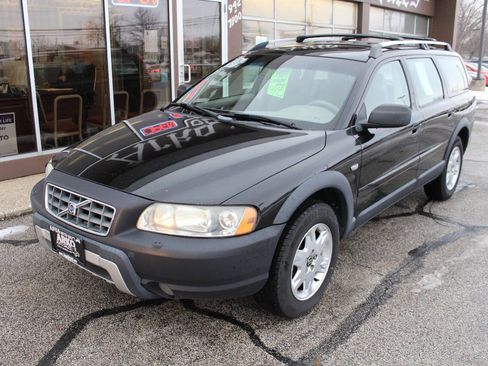 Used 2005 Volvo XC70 Base AWD 4dr Turbo Wagon image 1