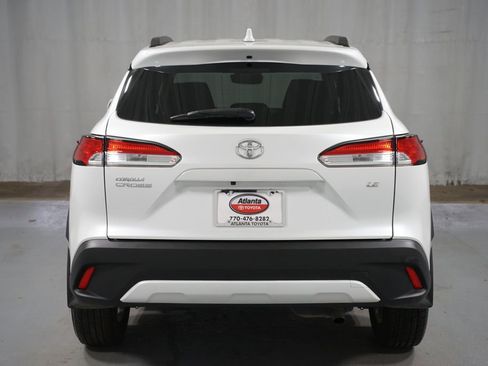 Certified 2024 Toyota Corolla Cross LE image 7