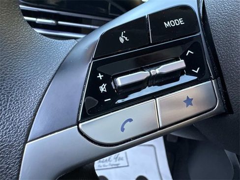 Used 2024 Hyundai Elantra Blue image 14