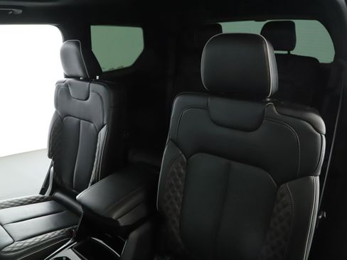 Used 2022 Jeep Grand Cherokee L Summit w/ Advanced Protech Group IV image 6