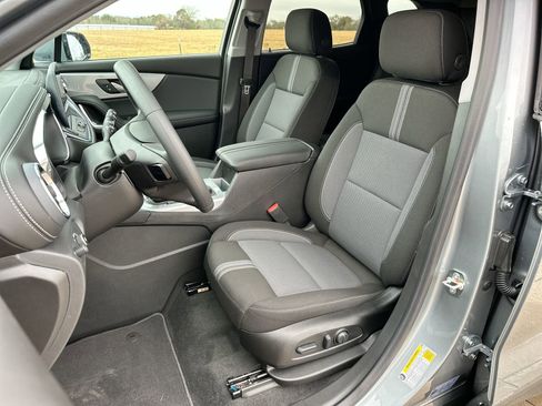 New 2025 Chevrolet Blazer LT w/ Convenience Package image 11