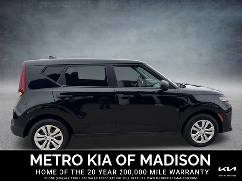 Used 2021 Kia Soul LX image 7