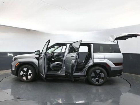 Used 2026 Hyundai Santa Fe SE image 40