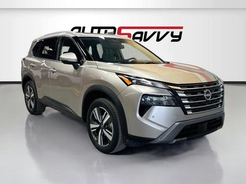 Used 2025 Nissan Rogue SL w/ SL Premium Package AWD/4WD image 1