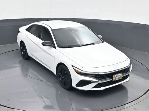 New 2026 Hyundai Elantra Sport image 15