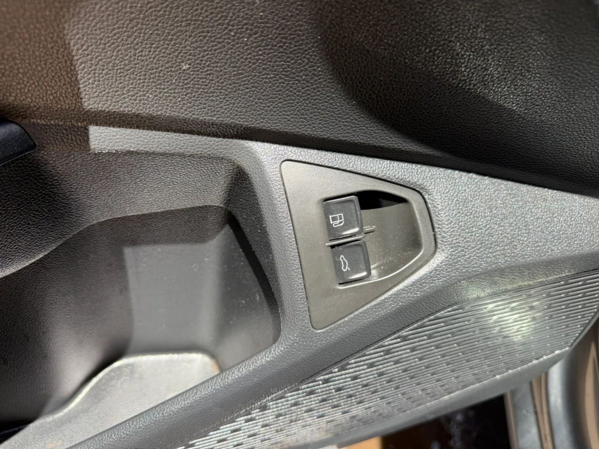 Used 2024 Volkswagen Jetta SE FWD image 26