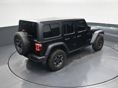 Used 2022 Jeep Wrangler Unlimited Rubicon 4xe w/ Safety Group AWD/4WD image 32