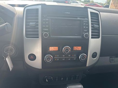 Used 2016 Nissan Frontier PRO-4X w/ Pro-4x Luxury Package AWD/4WD image 13