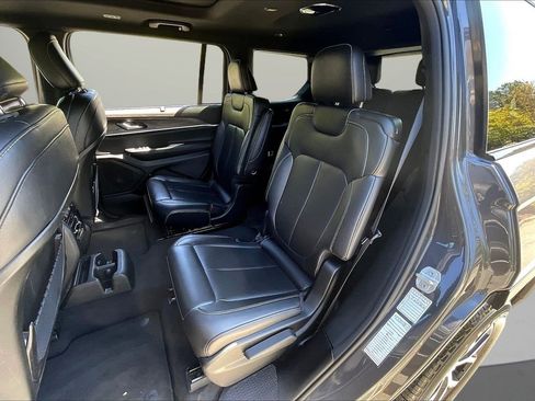Certified 2024 Jeep Grand Cherokee L Limited w/ Luxury Tech Group II AWD/4WD image 24