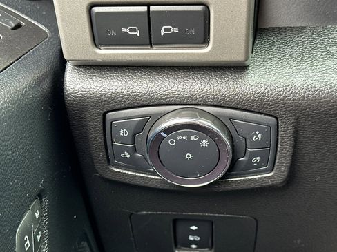 Used 2020 Ford F350 Lariat w/ Lariat Value Package image 25