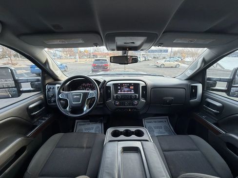 Used 2015 GMC Sierra 2500 SLE w/ SLE Preferred Package image 12