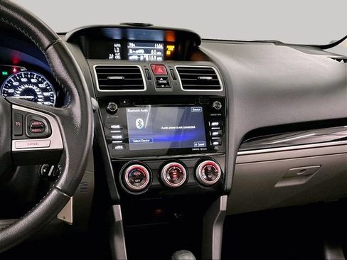 Used 2018 Subaru Forester 2.5i Limited AWD/4WD image 7