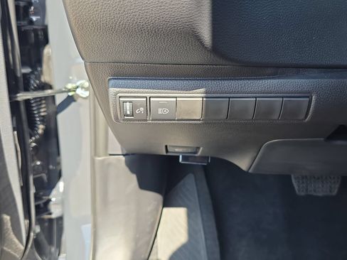 Used 2026 Toyota Corolla LE FWD image 23