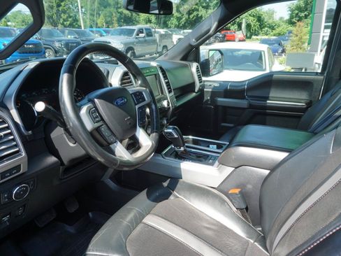 Used 2019 Ford F150 Platinum w/ Equipment Group 701A Luxury AWD/4WD image 19