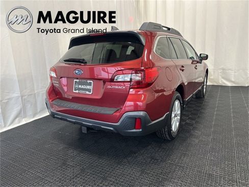 Used 2018 Subaru Outback 2.5i Premium image 25
