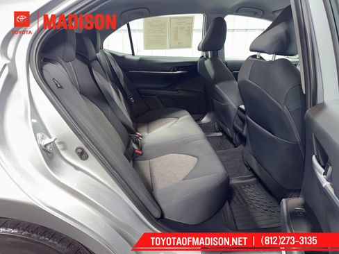 Used 2024 Toyota Camry LE image 12
