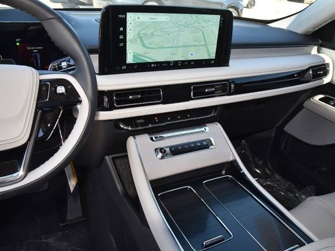 New 2026 Lincoln Aviator Reserve w/ Luxury Package image 28