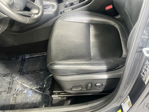 Used 2022 Hyundai Kona Limited w/ Cargo Package image 20