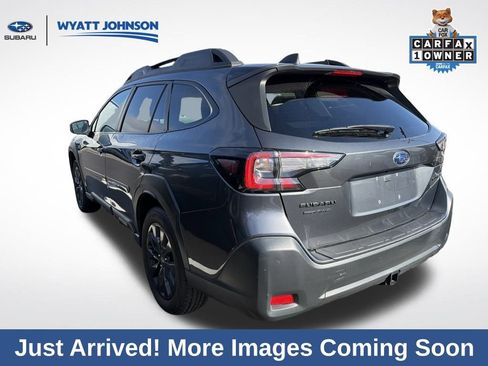 Used 2023 Subaru Outback Onyx Edition image 3