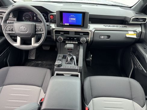 New 2025 Toyota Tacoma TRD Off-Road image 4
