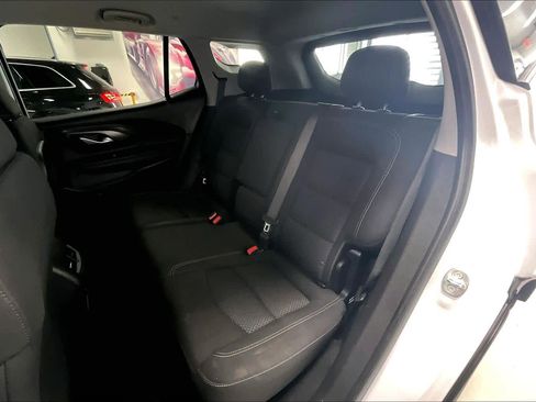 Used 2022 GMC Terrain SLE w/ Driver Convenience Package image 29